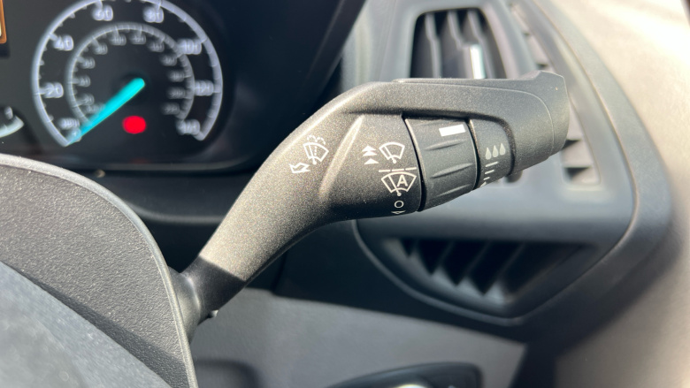 Ford Transit Connect 240 L1 Diesel 1.5 EcoBlue 100ps Limited Van